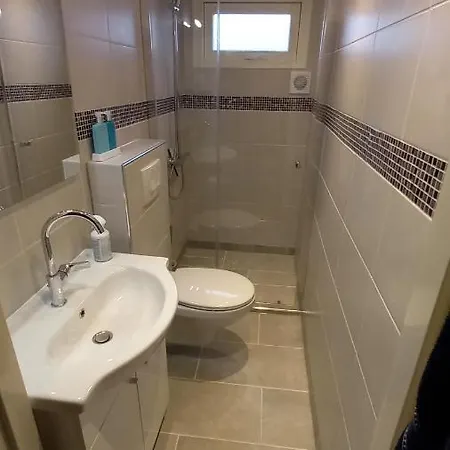 Rekerlanden 241 Alpesi faház